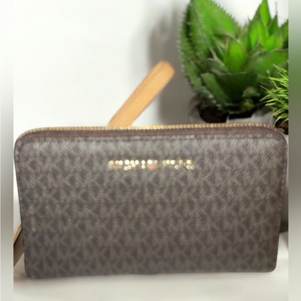 Michael Kors Jet Set Wristlet Wallet Phone Case Travel Large Flat Zip